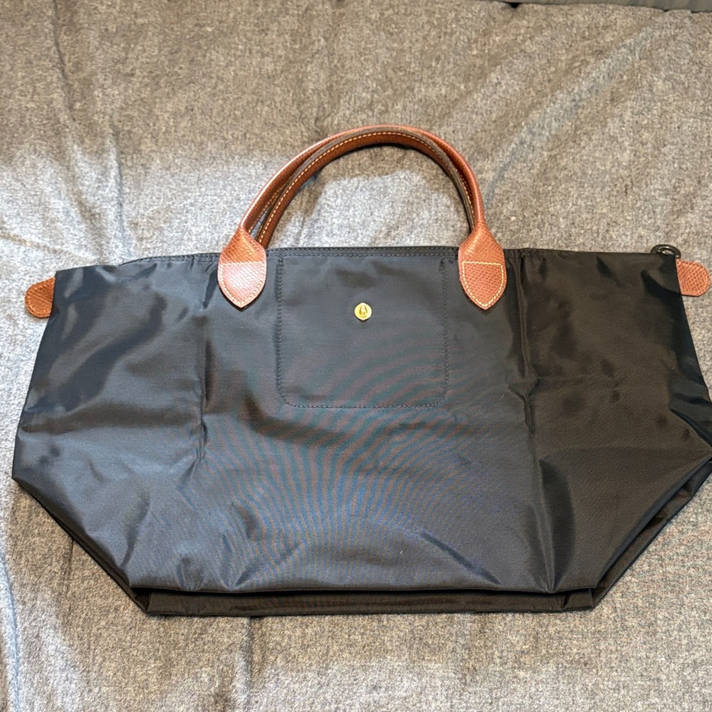 Longchamp Le Pliage Medium Handbag -  Black